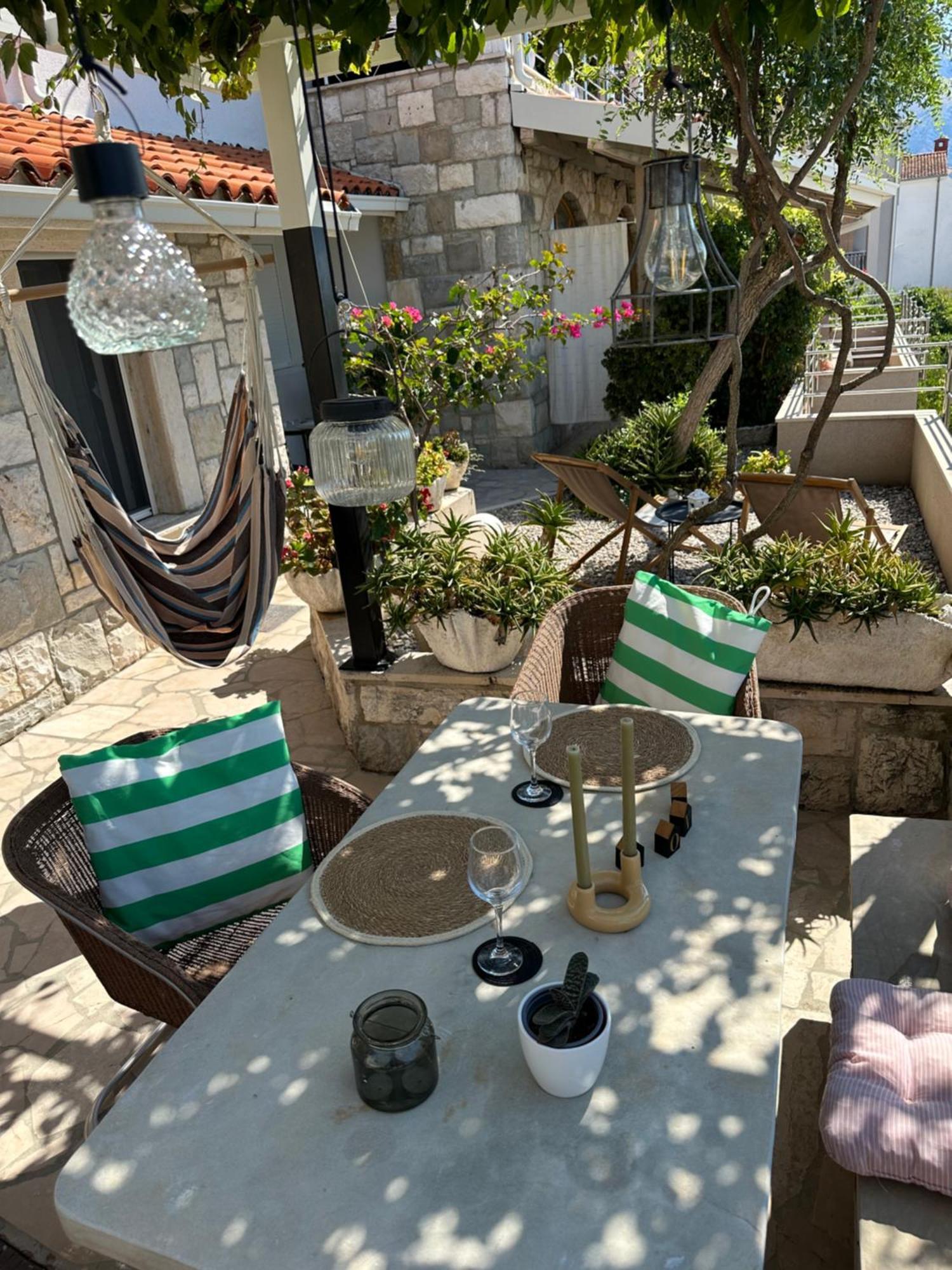 Romantic Stone- Studio Apartman Omiš Kültér fotó